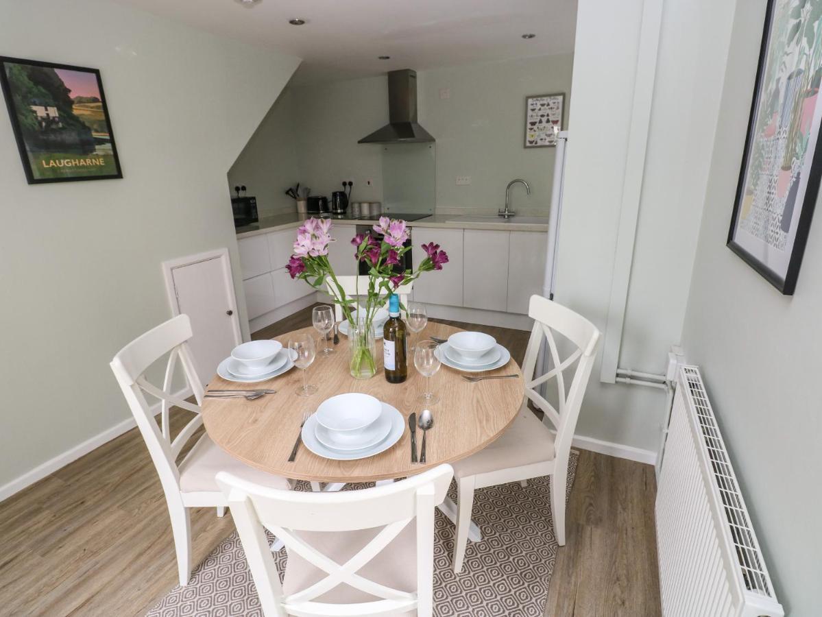 Mews Cottage Carmarthen Extérieur photo